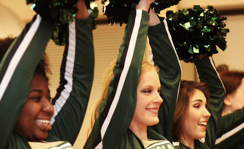 WCC student cheerleaders